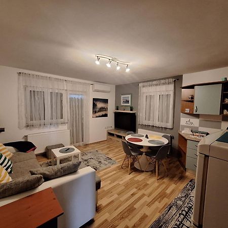 זאגרב Apartman Trio Maksimir מראה חיצוני תמונה